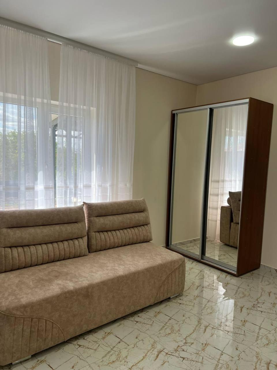 Central Apartments Апартаменты